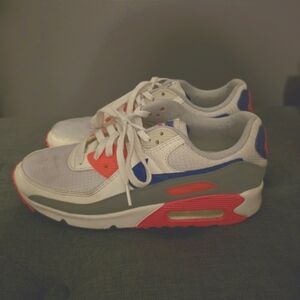 Nike Air Max 90 White and Hot Pink Sneakers